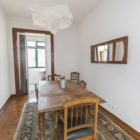 Apartamento Wood Flat In Chiado!