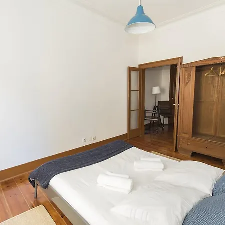 Lägenhet Wood Flat In Chiado!