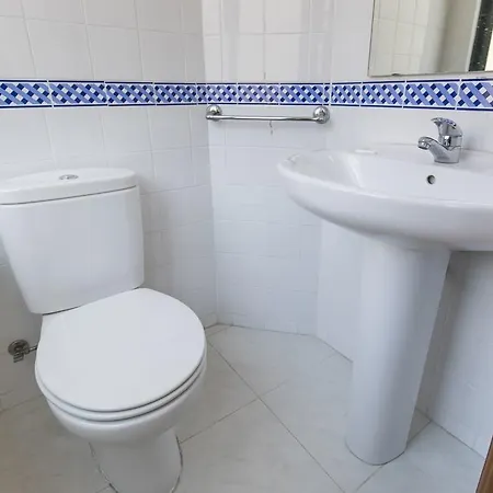 Wood Flat In Chiado! Apartamento