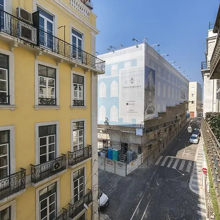 Wood Flat In Chiado! *