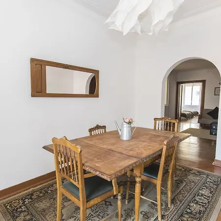 Wood Flat In Chiado! Apartman Lisboa