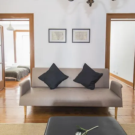 アパート Wood Flat In Chiado! リスボン